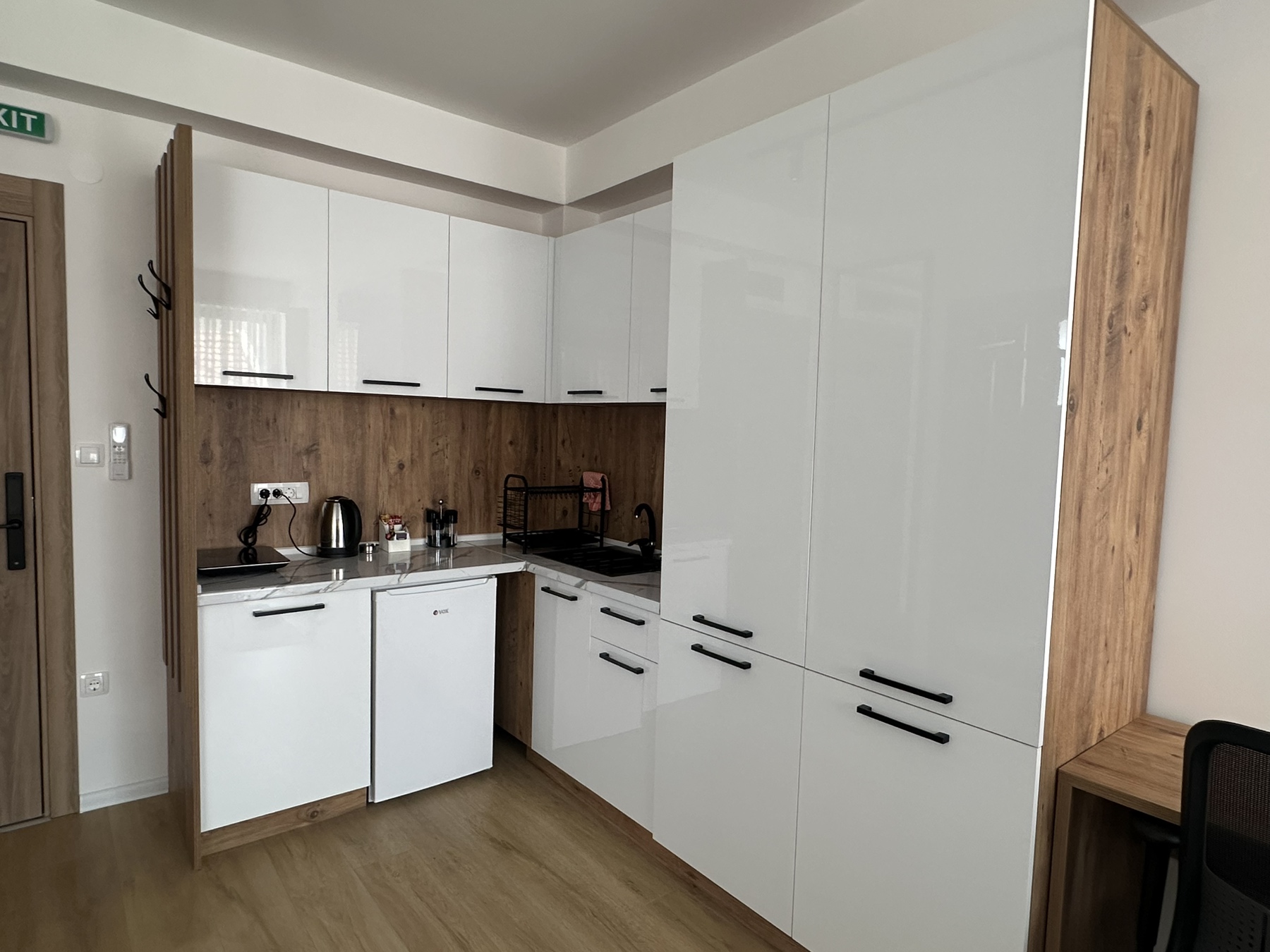 Studio 205: Main level